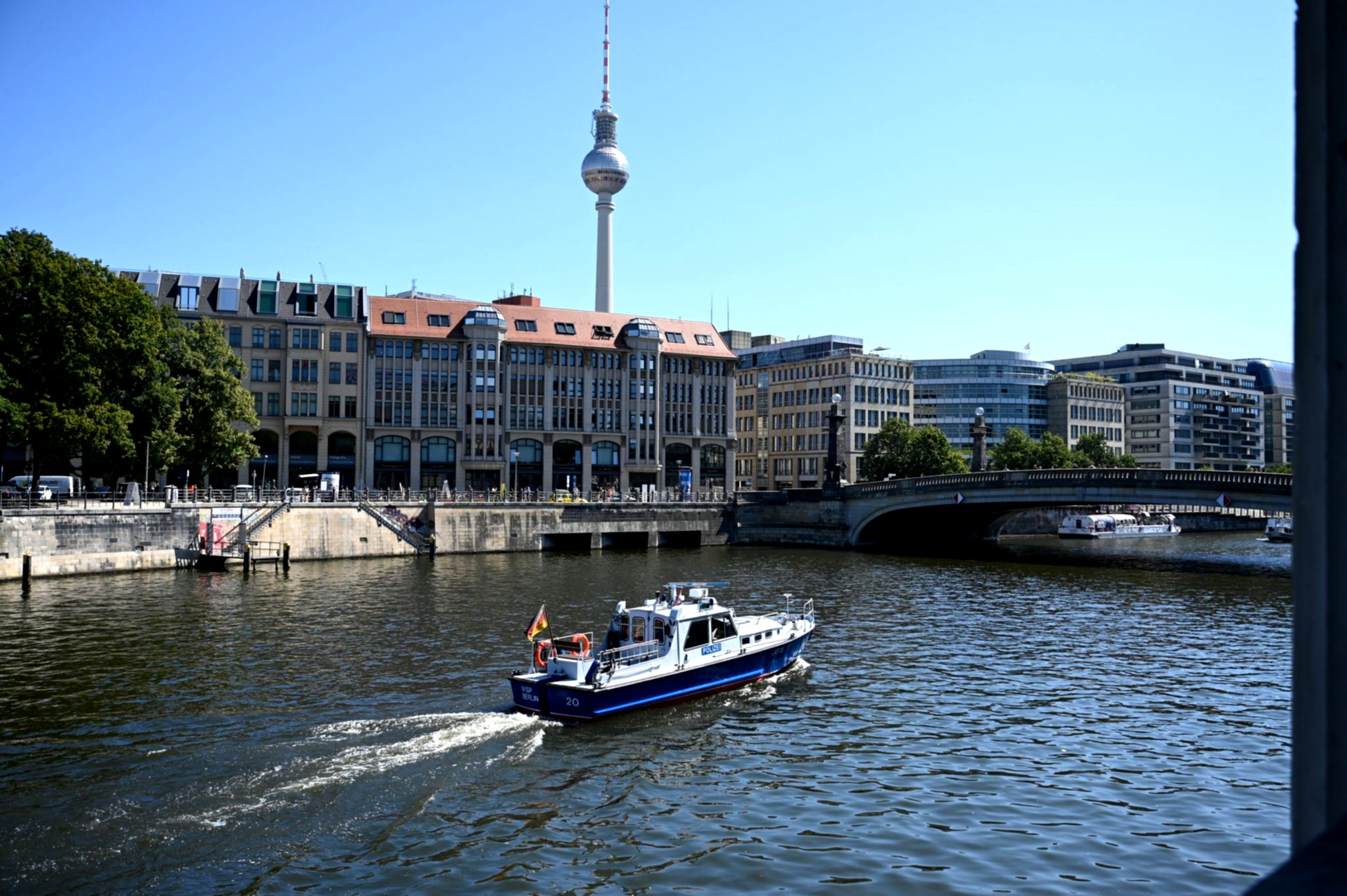 Maßnahmen zur Bekämpfung von rücksichtlosem Verhalten auf dem Wasser