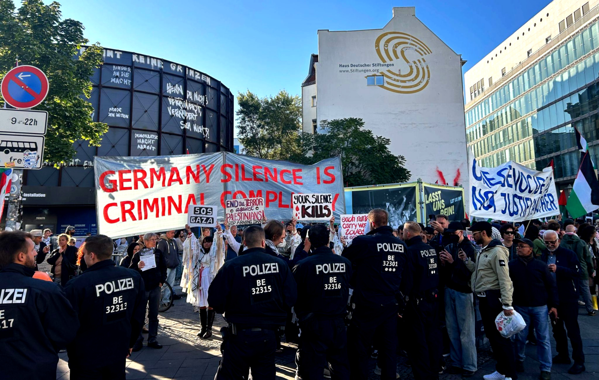 FDP-Politikerin bei Pro-Palästina-Demonstration angegriffen und verletzt