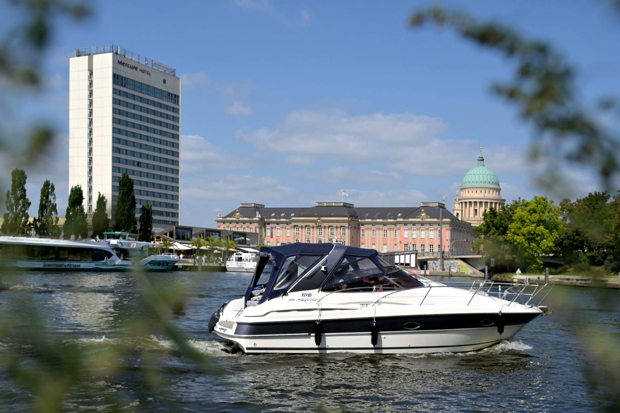 Sachsen, Berliner reisen häufig nach Brandenburg.