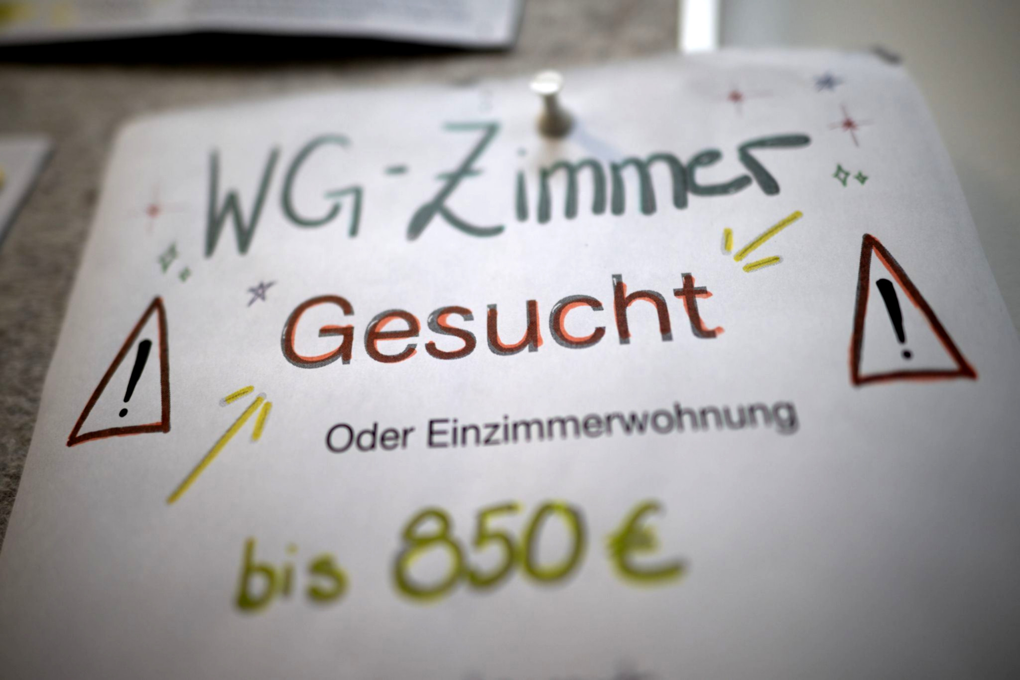 Wohnungsknappheit und steigende Mieten: Herausforderungen für Studierende zum Semesterbeginn